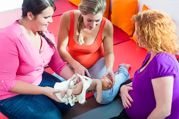 Our Antenatal Classes offer a comprehensive weekend program for couples, focusing on childbirth preparation and early parenthood.